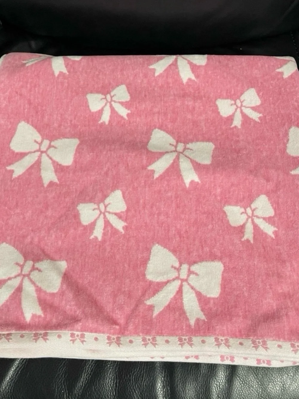 Bows Beach Towel - Pink Bows Beach Towel
